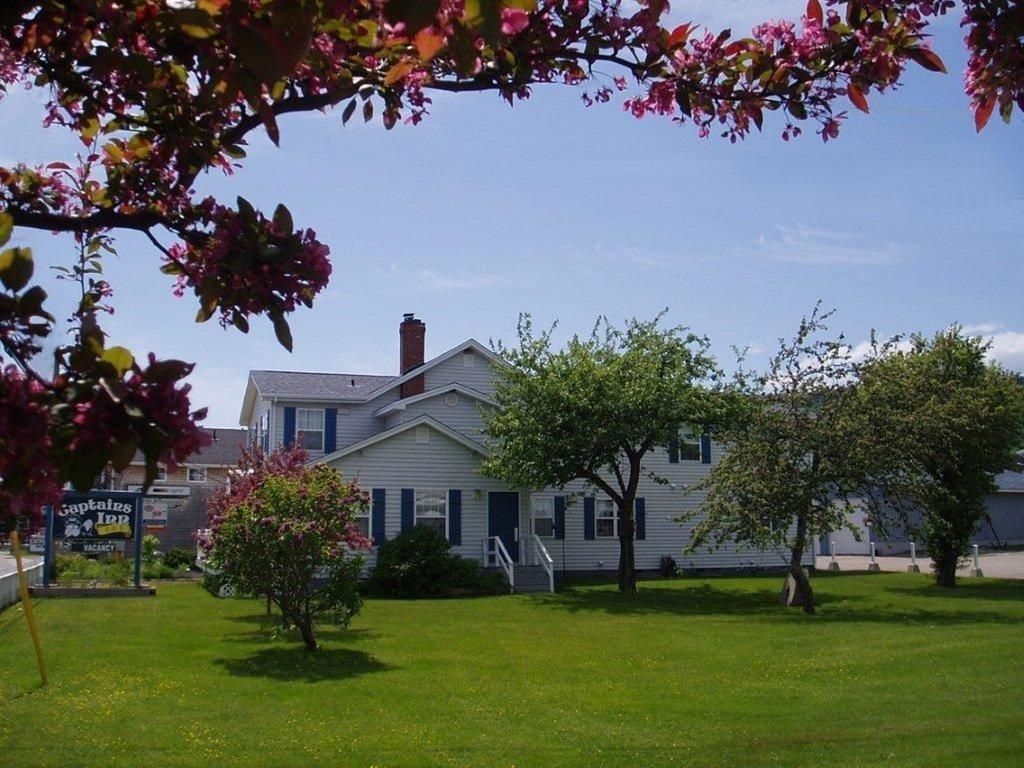 Captain'S Inn Alma Екстер'єр фото