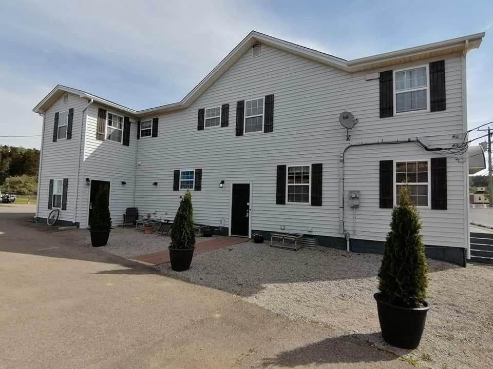 Captain'S Inn Alma Екстер'єр фото